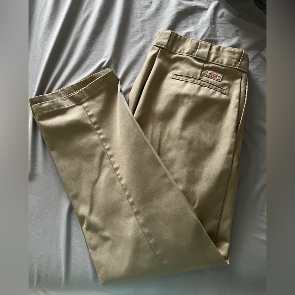 Dickies 32x32 khakis